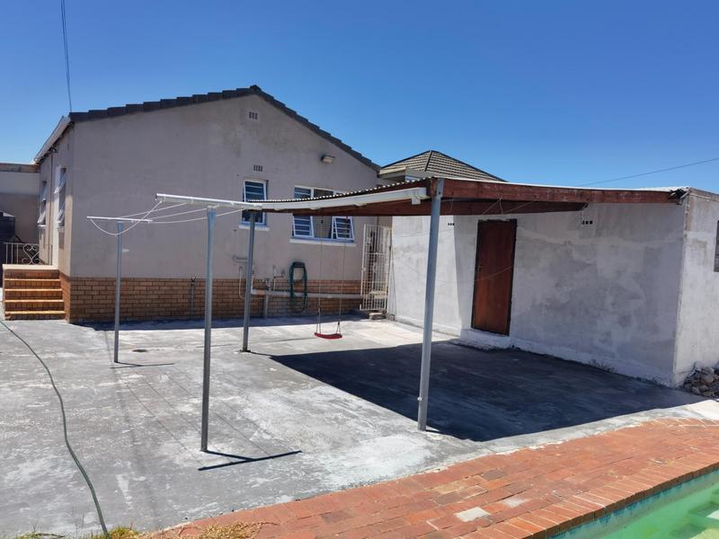 3 Bedroom Property for Sale in Churchill Estate Western Cape